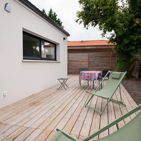 Holiday home Maison St Brice Terrasse Lits En 160 Confortable *