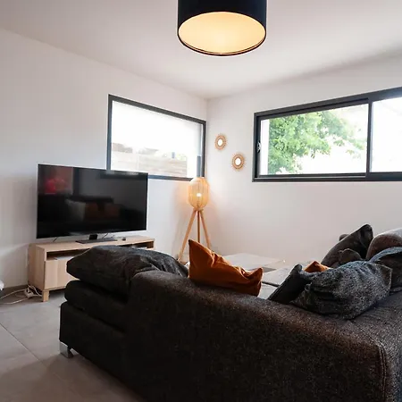 Maison St Brice, Proche Et Commerces Ares