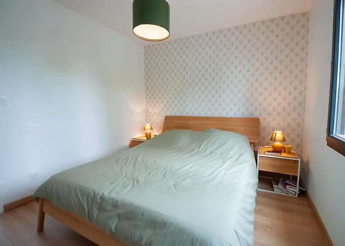 Maison St Brice, Proche Et Commerces * Ares