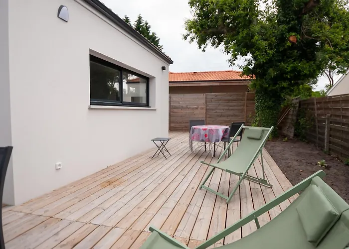 Casa vacanze Maison St Brice, Proche Et Commerces *